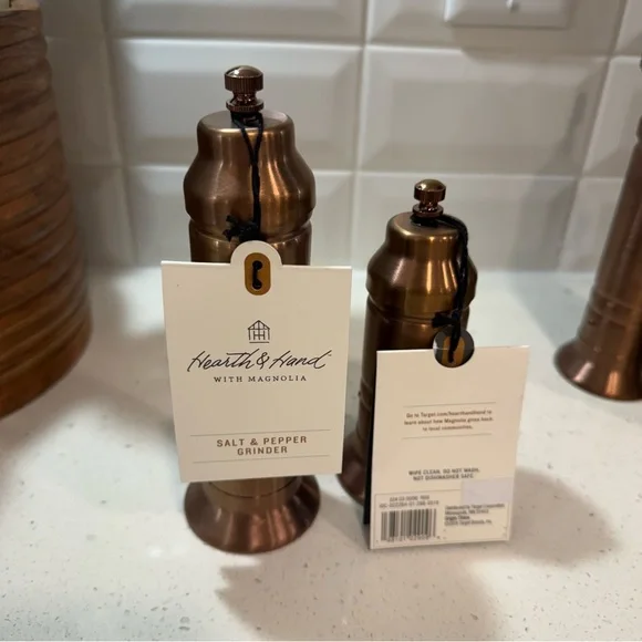 NWT Hearth and Hand Copper Salt/Pepper mill set - Picture 3 of 6